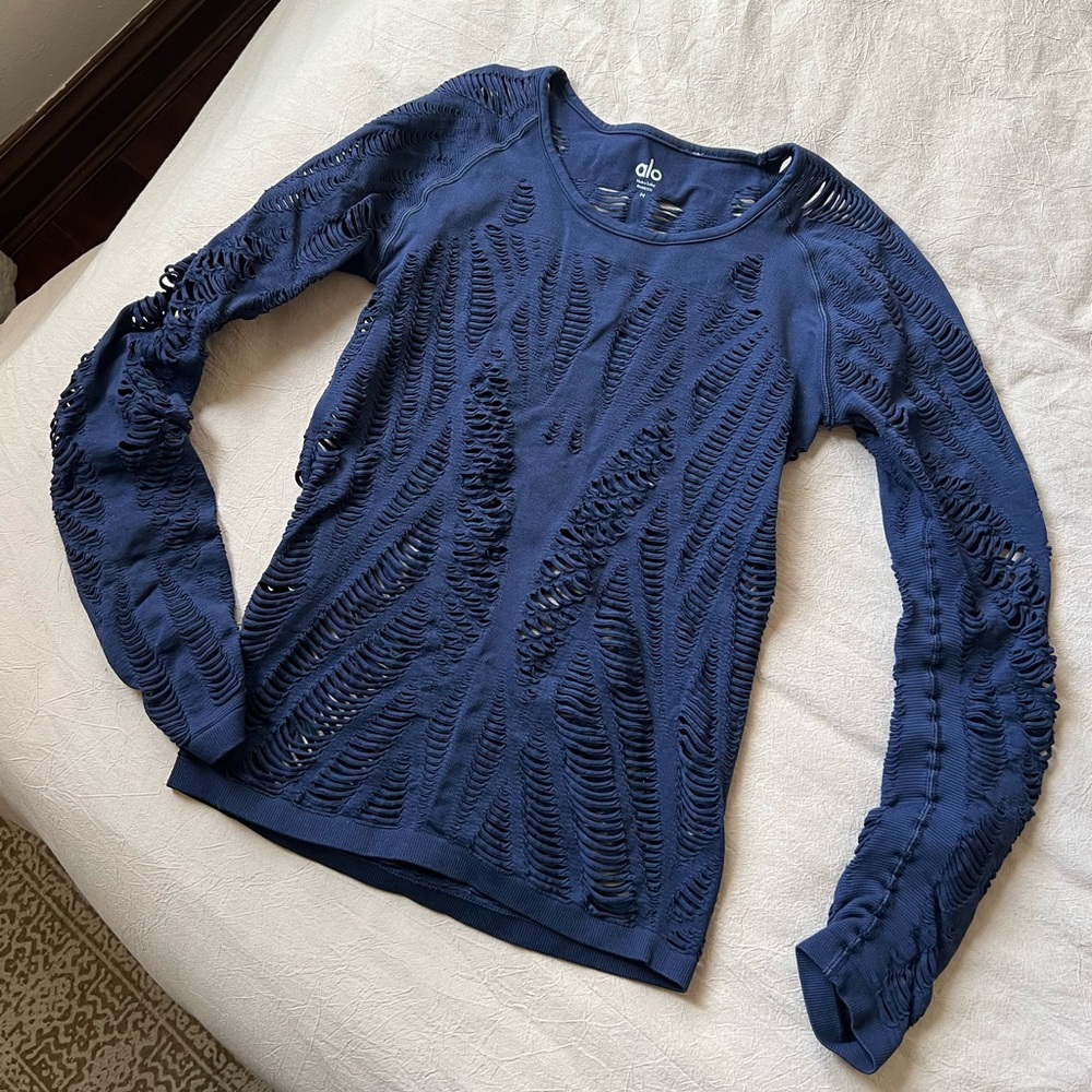 Alo Yoga Wanderer Long Sleeve Top